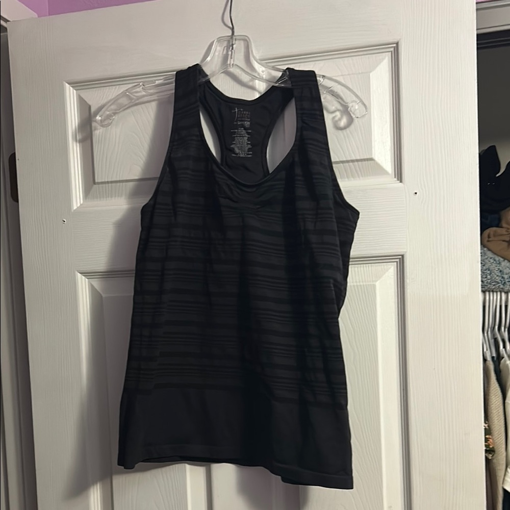 Danskin Black Sleeveless Tank Top